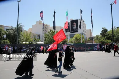 گزارش تصویری | حال و هوای خیابان امام رضا (ع) مشهد، ۴ ساعت قبل از تشییع پیکر رهبر شهید انقلاب