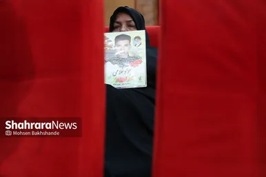 مراسم رونمایی از تقریظ رهبر انقلاب بر کتاب 