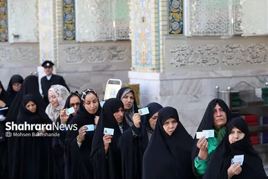 عکس‌هایی از مرحله دوم انتخابات چهاردهمین دوره ریاست‌جمهوری در مشهد (۱)