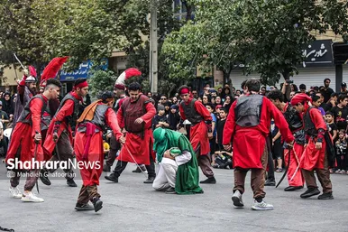 آیین تعزیه خوانی و خیمه سوزان عاشورا در محله دندانپزشکان مشهد