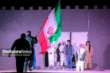 نمایش میدانی «نوری در نیمروز»