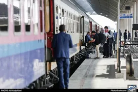پیش فروش بلیت قطار&zwnj;های مسافری از فردا چهارشنبه (۱۳ اردیبهشت ماه) آغاز می&zwnj;شود