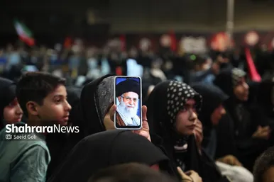 گزارش تصویری | محفل قرآنی «اربعین رهبر شهید» در میدان شهدای مشهد