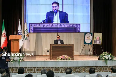 نشست صمیمی شهردار مشهد با جامعه قرآنی