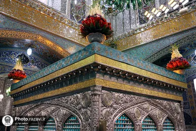 غبارروبی ضریح مطهر رضوی به مناسبت دهه کرامت