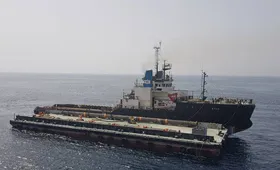 توقیف ۲ شناور حامل سوخت قاچاق توسط سپاه + جزئیات