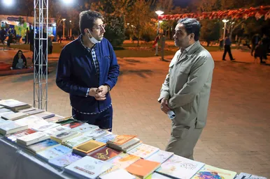 بازدید مدیر کل ارشاد از نمایشگاه قرآن در بوستان های شهر