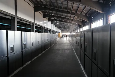 مراسم افتتاح چند طرح صنعتی و کارخانجات تولیدی در مشهد