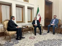 گروسی دیدار با عراقچی را مهم توصیف کرد (۲۷ فروردین ۱۴۰۴)