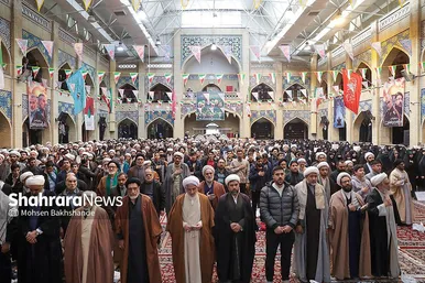 گزارش تصویری | اجتماع حوزویان در دفاع از ولایت در مشهد