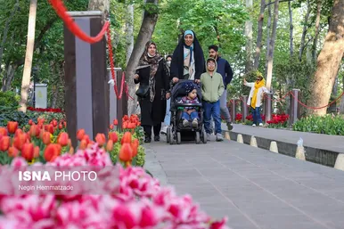 فصل لاله‌ها در باغ ایرانی