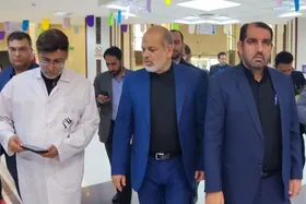 عیادت وزیر کشور از مجروحان انفجار تروریستی کرمان | وضعیت امنیتی در کرمان آرام است + تصویر (۱۴ دی ۱۴۰۲)