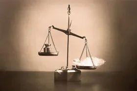 عدل الهی و معمای رنج! | چگونه به سؤالاتی که درباره عدل خداوند به ذهنمان می&zwnj;آید، پاسخ دهیم؟