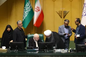 مخالفان بودجه ۱۴۰۵ در صحن علنی مجلس چه گفتند؟ (۱۵ دی ۱۴۰۴)