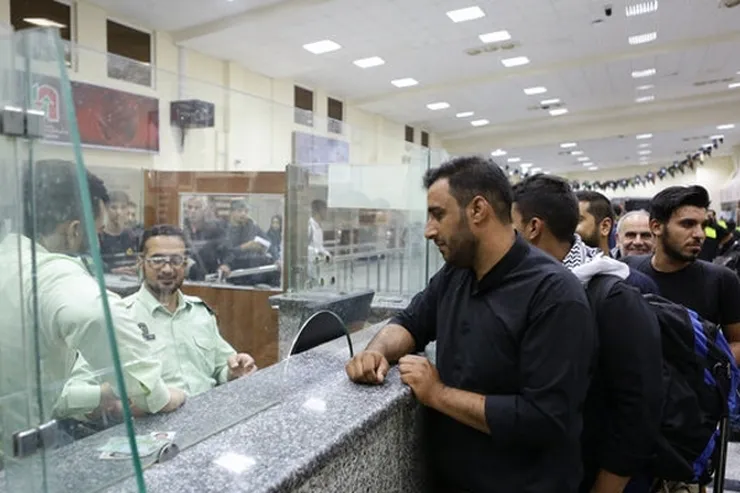 مشکل قبول نکردن برگ گذر ویژه اربعین در مرز حل شد + فیلم