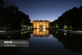 ایران زیباست | کاخ چهلستون اصفهان
