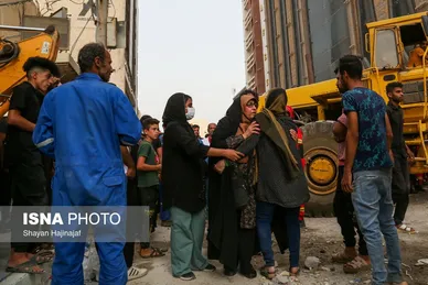 دومین روز آوار برداری ساختمان متروپل - آبادان