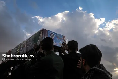 تشییع پیکر مطهر ۵ شهید مدافع حرم در مشهد