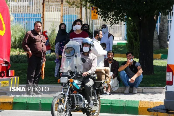 اقدام به خودکشی در میدان آزادی مشهد + تصاویر