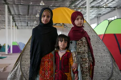 اسکان مسافران نوروزی در کمپ غدیر مشهد