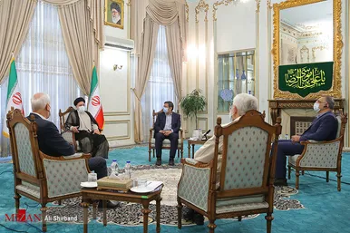 دیدار صمیمانه رئیس جمهور منتخب با کاندیداهای انتخابات ۱۴۰۰