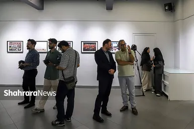 گزارش تصویری | افتتاح نمایشگاه عکس «روایت وداع» در فرهنگسرای جهاد دانشگاهی خراسان رضوی
