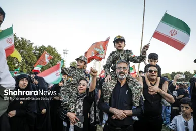گزارش تصویری | اجتماع بزرگ کودکان و نوجوانان مشهدی در یادبود شهدای کودک و نوجوان ایرانی حمله رژیم صهیونی