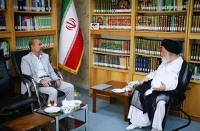 آیت&zwnj;الله علم&zwnj;الهدی: کلید حل مشکلات اقتصادی شهرستان صالح&zwnj;آباد ساخت جاده است | مناطق تلفیقی، نماد انسجام ملی هستند