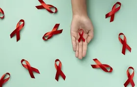 جلوگیری از شیوع بیشتر بیماری HIV مثبت با افزایش آگاهی | ترس، شرم و اَنگ&zwnj;زدن ممنوع!