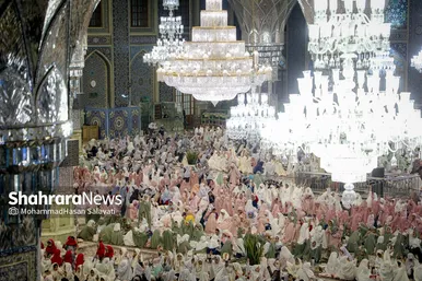 گزارش تصویری | ضیافت افطار دختران روزه اولی در حرم مطهر امام رضا(ع)