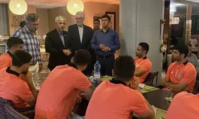 حضور وزیر ورزش در اردوی تیم&zwnj;ملی پس از بازی با الجزایر| سجادی: از تلاش شما لذت بردم