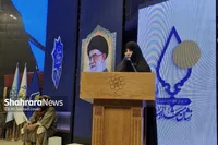 دکتر علم‌الهدی در مراسم نشان مشهدالرضا(ع): تربیت سیاسی در جمهوری اسلامی از گهواره شروع می‌شود| شهید رئیسی خود را گزینه بدیل قدرت نمی دانست + فیلم