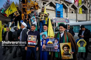 گزارش تصویری | اجتماع باشکوه مردم مشهد همزمان با آئین تشییع شهدای مقاومت در لبنان (۵ اسفند ۱۴۰۳)