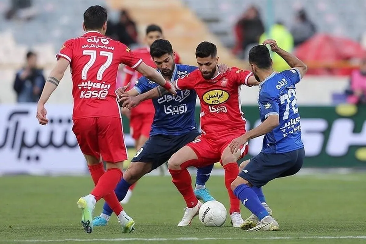 مجوز حرفه‌ای استقلال صادر نشد | پرسپولیس تایید شد