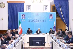 عارف در وزارت ارتباطات: شکاف دیجیتالی بین شهرها و روستاها هرچه&zwnj; زودتر کم شود