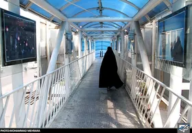 آسانسور جایگزین پله&zwnj;های برقی پل&zwnj;های عابر پیاده مشهد می&zwnj;شود | هر هفته از ۵ پل سرقت می&zwnj;شود