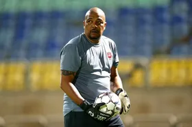 پرسپولیس برای مربی&zwnj;اش پول قرض کرد!