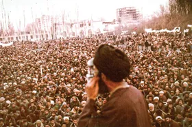 روایت ۲۳ آذر و حمله به بیمارستان امام&zwnj;رضا(ع) مشهد | شکل&zwnj;گیری بزرگ&zwnj;ترین تحصن انقلابی کشور