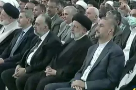 ویدئو | سرود جوانان سوری در استقبال از رئیسی در حرم حضرت زینب(س)