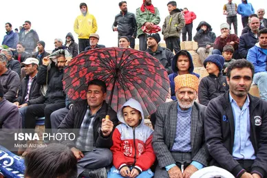 مسابقات کشتی با چوخه اسفراین