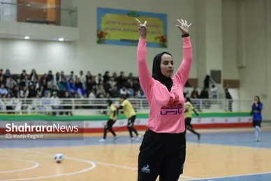 گزارش تصویری | دیدار نهایی مسابقات فوتسال بانوان چهارمین جشنواره ورزشی رمضان مشهد