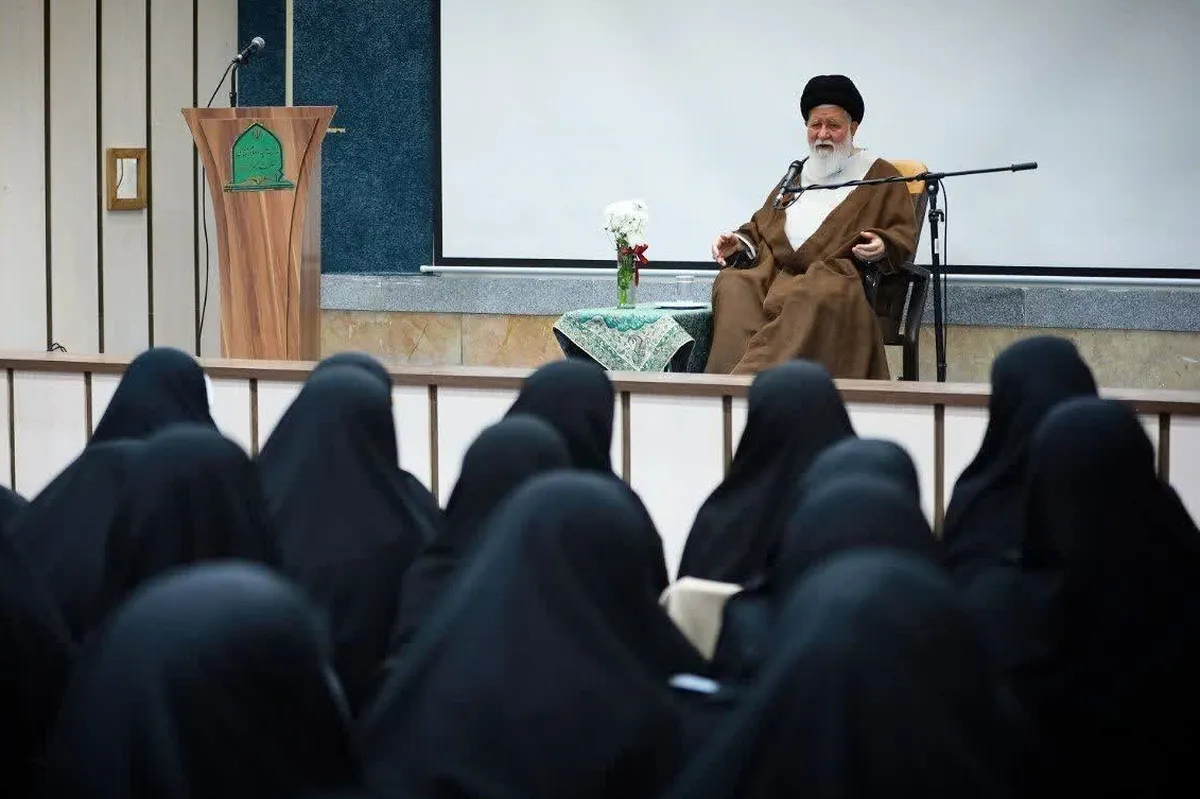 آیت‌الله علم‌الهدی: امروز میدان پژوهش کافی نیست؛ زمان جهاد عملی در عرصه زن و خانواده است