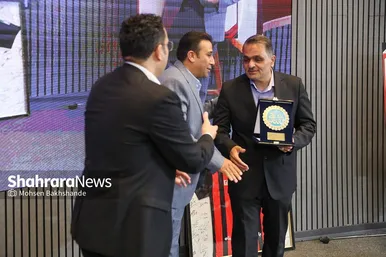 گزارش تصویری | جشن صعود به لیگ برتر تیم فوتسال دائم پناه مشهد