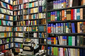 کتاب&zwnj;فروشی&zwnj;ها از پرداخت عوارض تجاری موقت معاف شدند