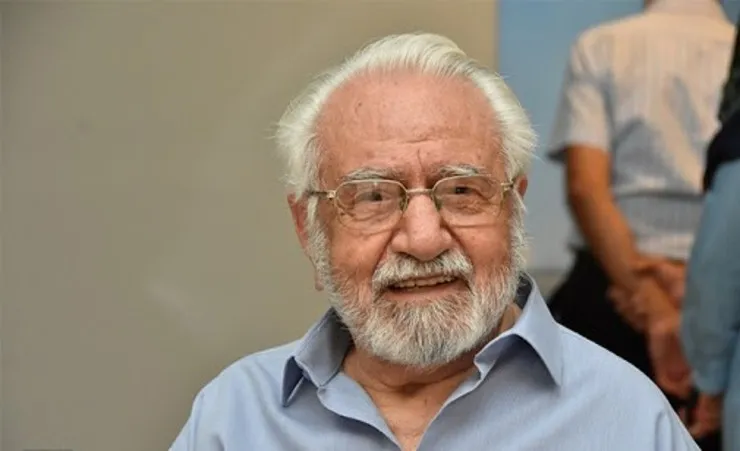 استاد صدساله مجسمه‌سازی مشهد