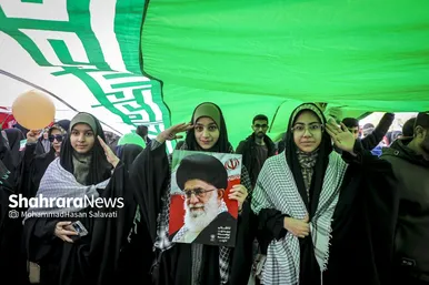 گزارش تصویری | پرچم بالاست