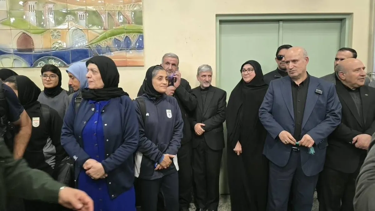 استقبال فدراسیون فوتبال و هواداران از تیم ملی فوتبال بانوان