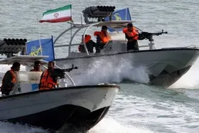 اعلام مسیر&zwnj;های جایگزین برای تردد در تنگه هرمز از سوی نیروی دریایی سپاه + عکس