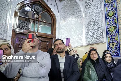 تحویل سال ۱۴۰۲ در حرم مطهر امام رضا (ع)