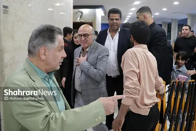 گزارش تصویری | اکران مردمی فیلم «ناجورها» در سینما هویزه مشهد